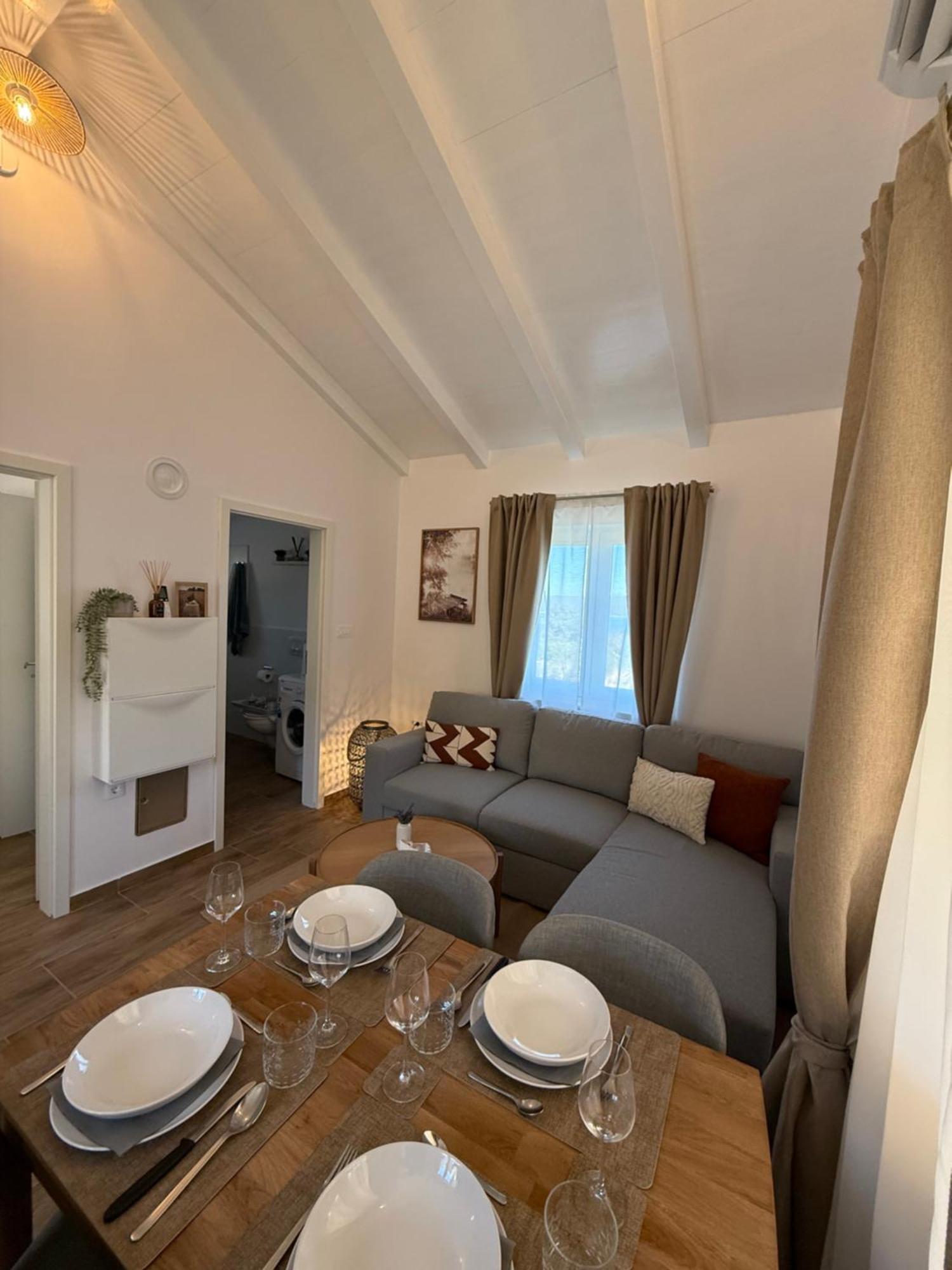 Holiday home Lena, Nerezine, Mali Losinj *